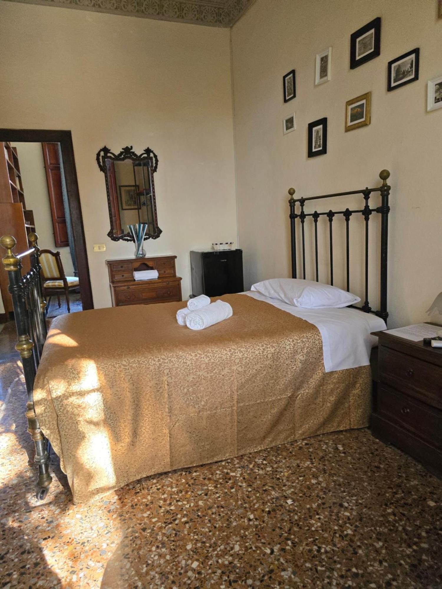 Dimora Del Conte Bed & Breakfast Pisa Exterior photo